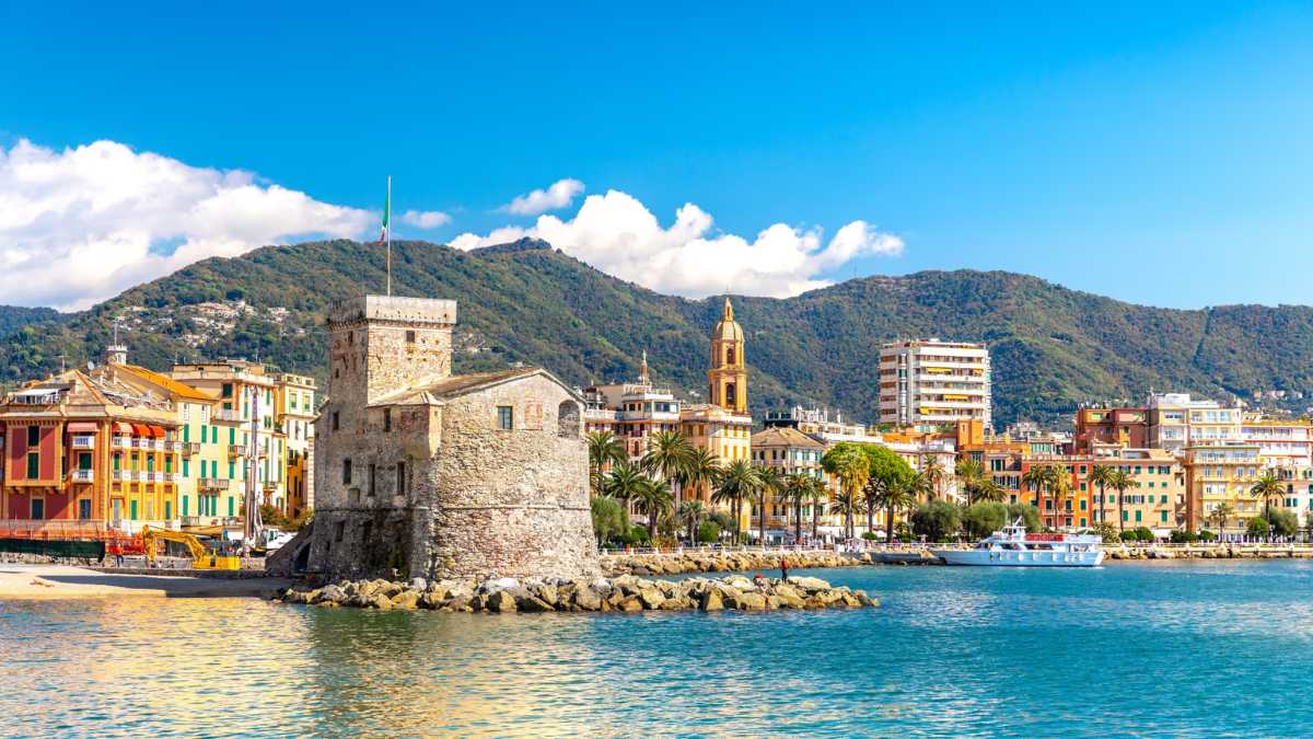 Come Arrivare a Rapallo: Guida Completa per Visitare la Riviera Ligure