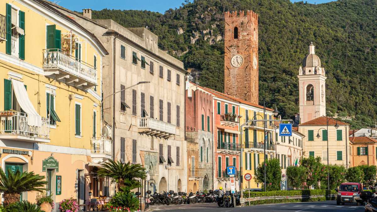 Cosa vedere a Finale Ligure: un viaggio tra storia e avventura