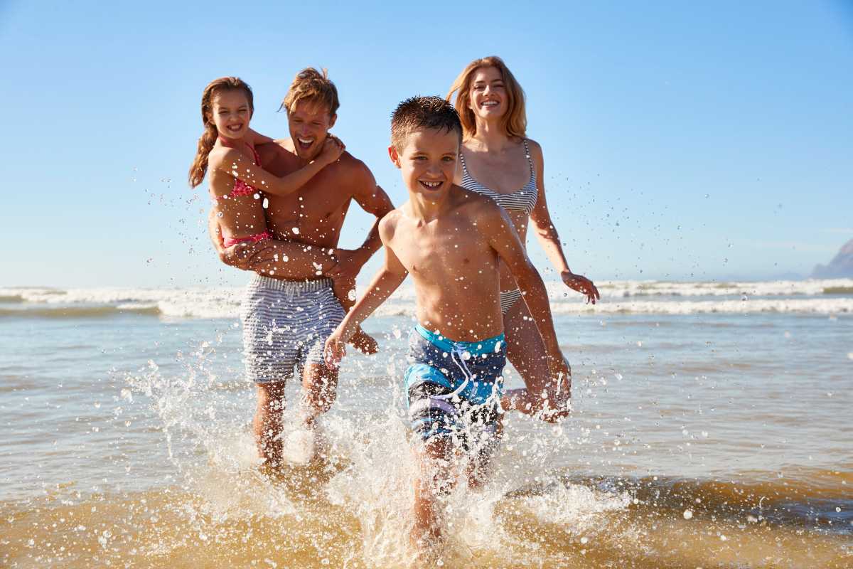Attività per bambini nelle Cinque Terre: giochi in spiaggia e passeggiate nella natura
